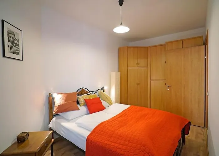 Kiraly Court Apartment #Free Parking